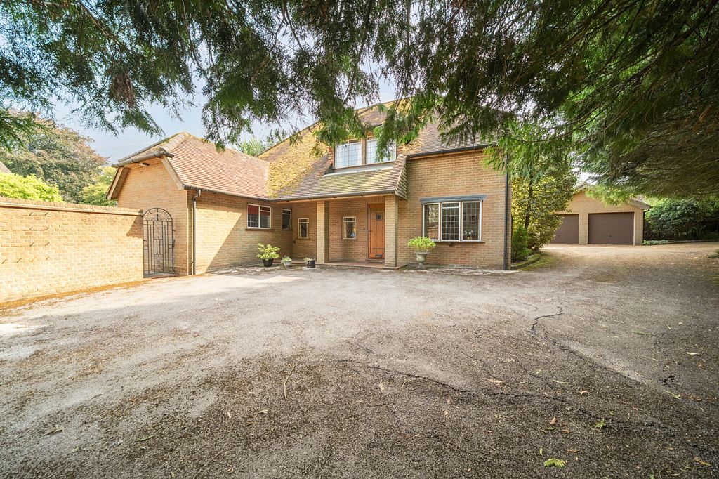 Property photo 1 of 24