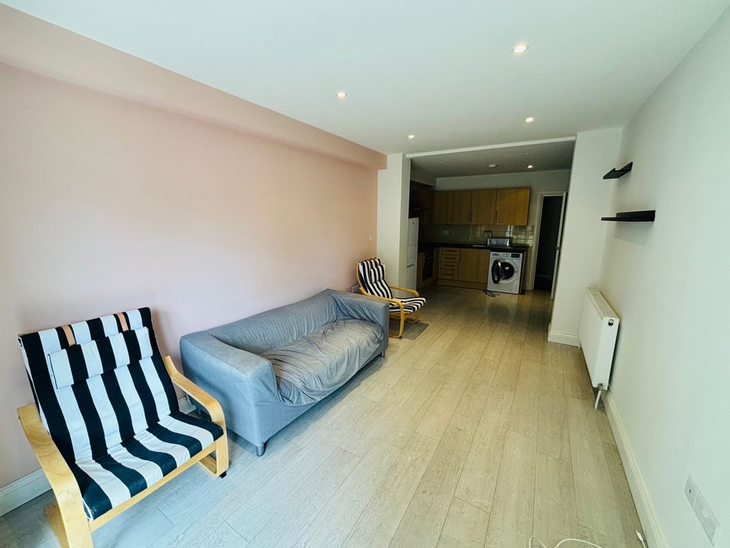 Property photo 3 of 11 Whatsapp Image 2025-06-27 At 12.15.17_336A92F7