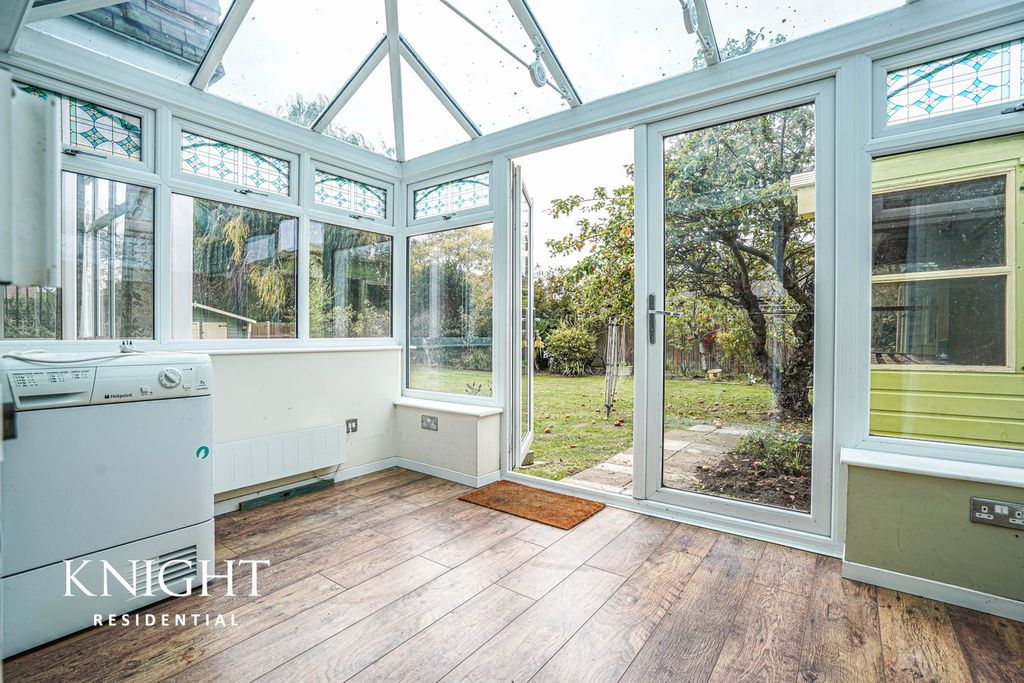 Additional image 19 of 2 bed property for saleConnaught Avenue, Frinton-On-Sea CO13