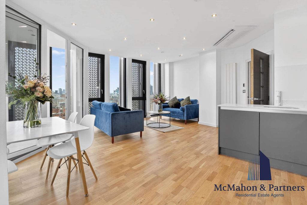 Property photo 3 of 19