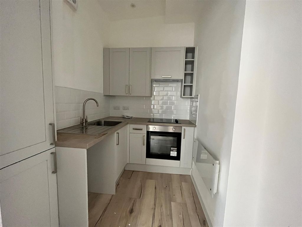 Property photo 3 of 9 1.Jpg