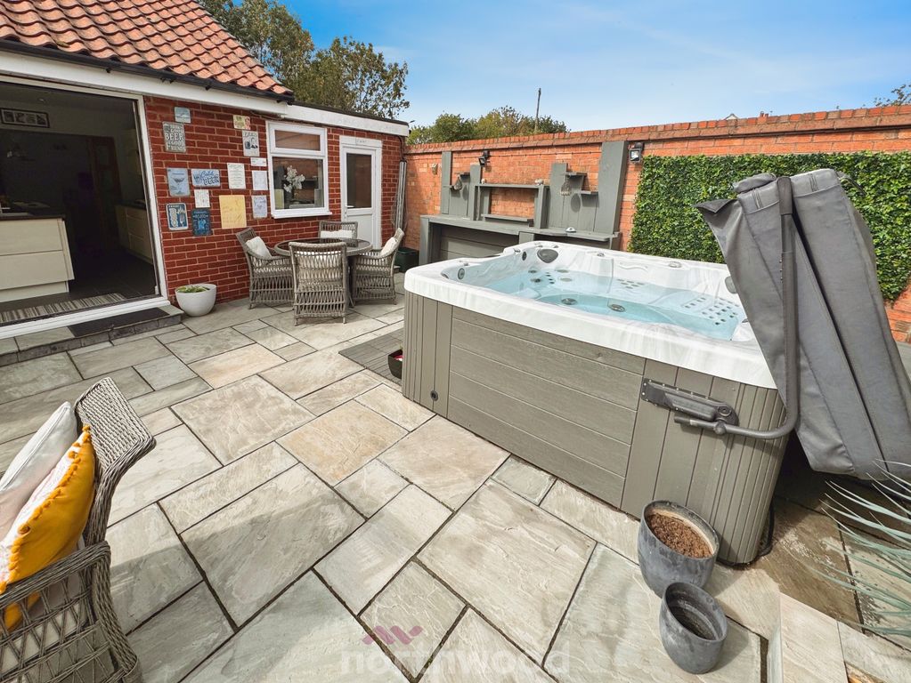 Property photo 3 of 26