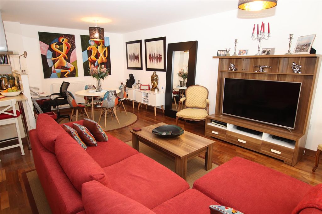 Property photo 2 of 16 Img_3127.Jpg