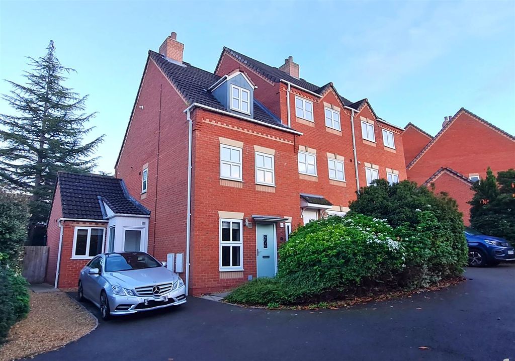 Property photo 1 of 21