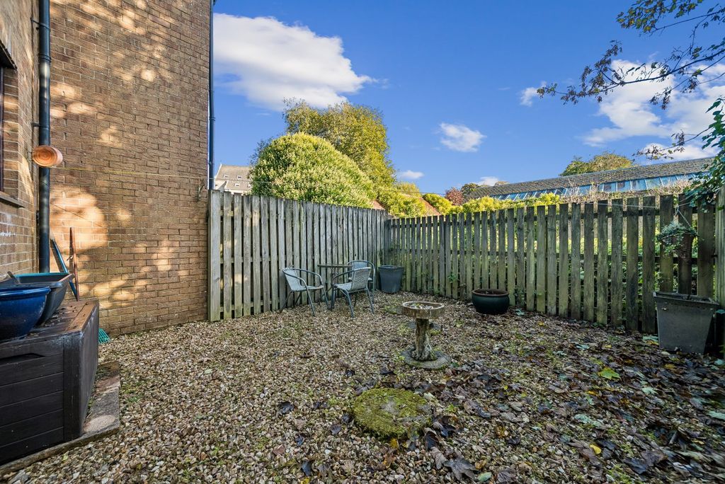 Property photo 2 of 22 Picture No. 01