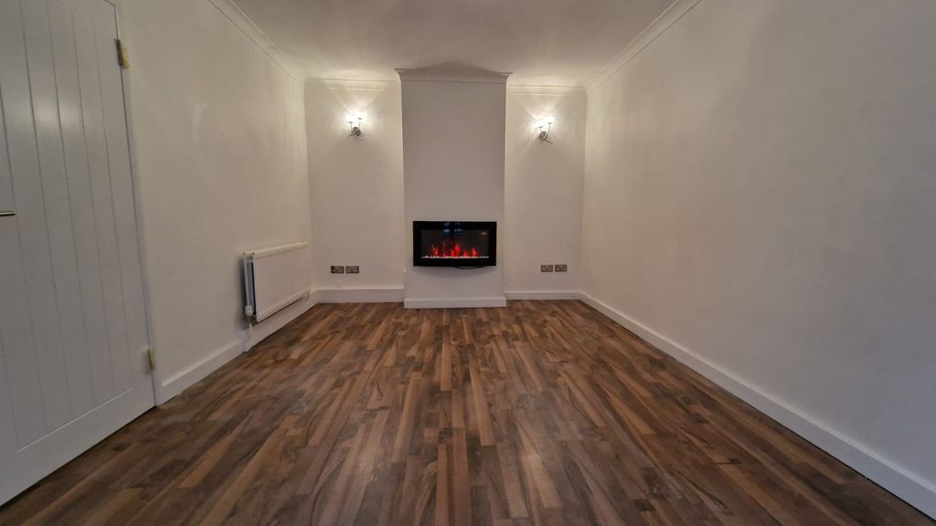 Property photo 1 of 25