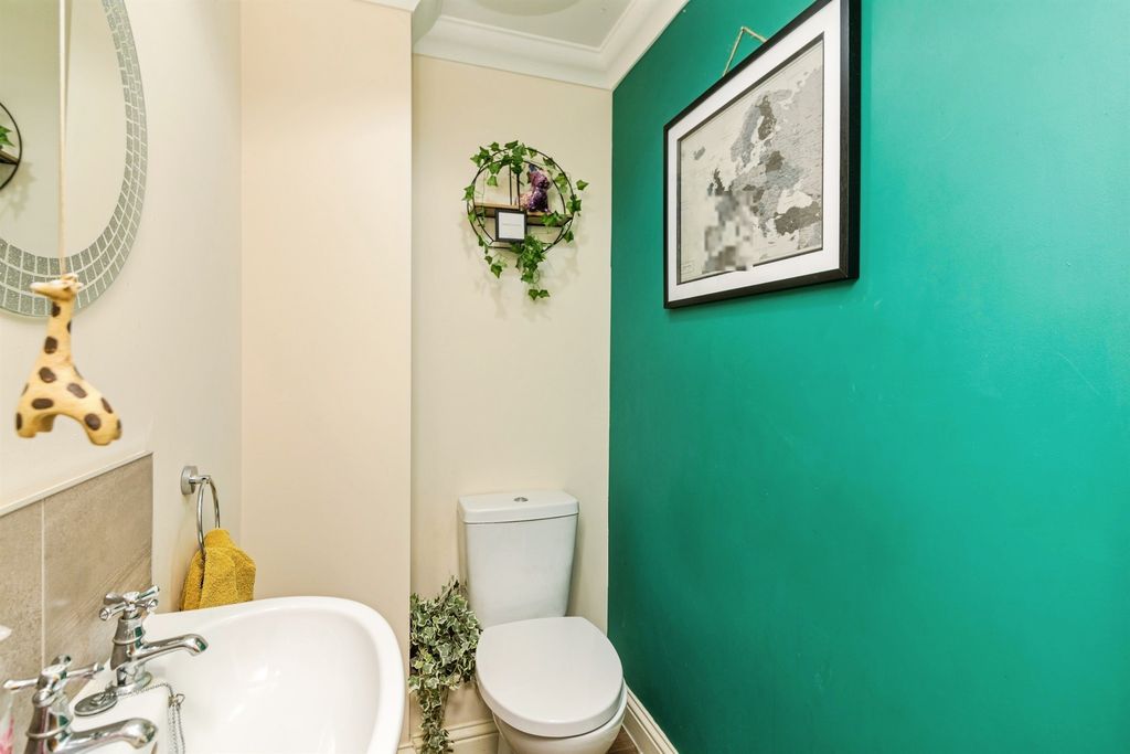 Property photo 2 of 16