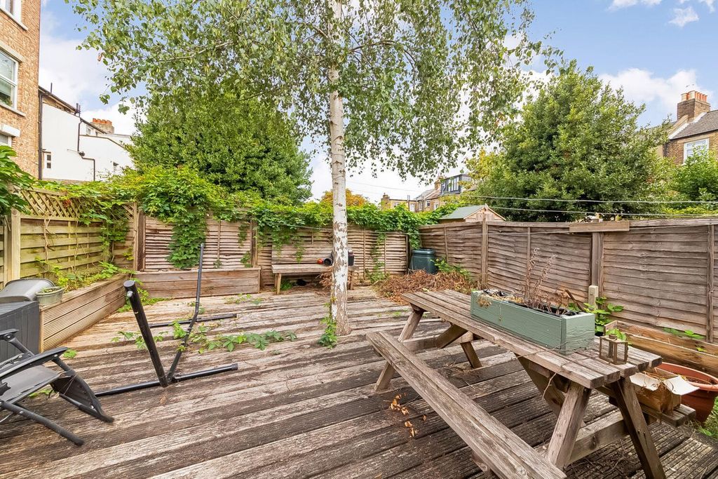 Property photo 3 of 10 2.Jpg