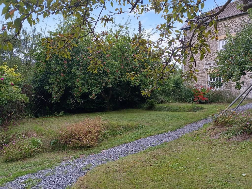 Property photo 3 of 46 Mature Gardens &amp; Fruit Trees
