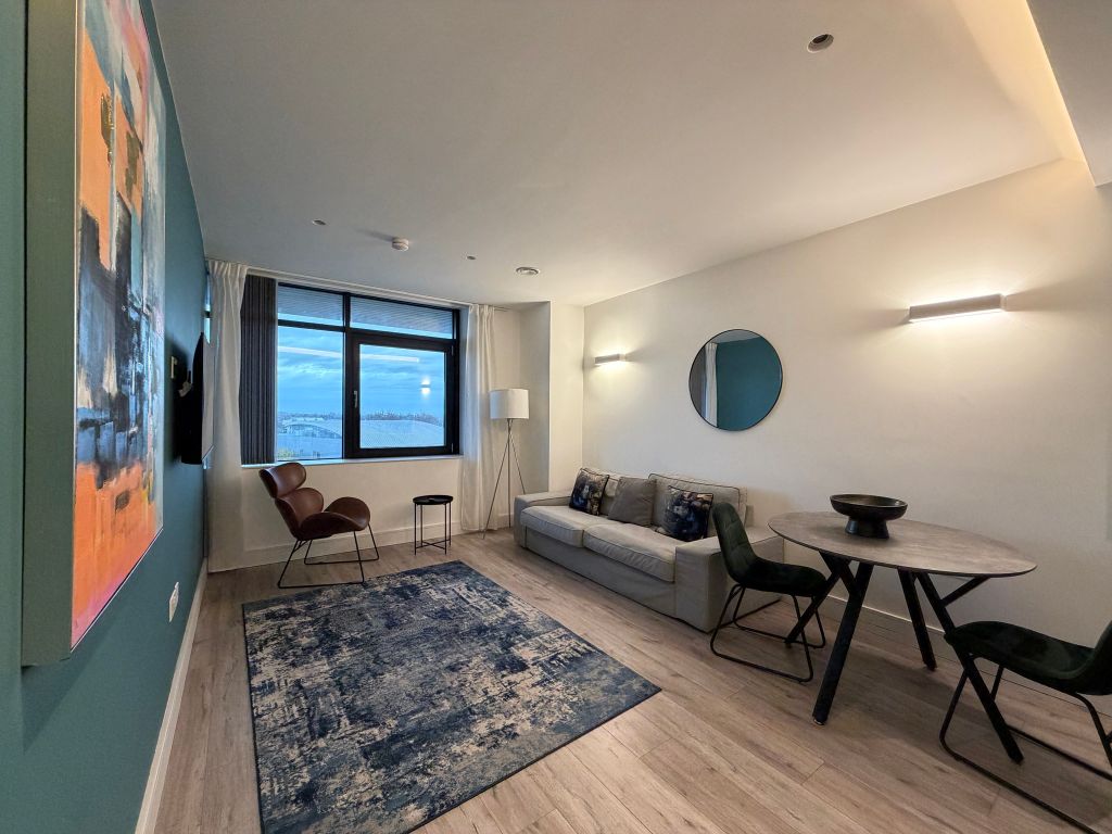 Property photo 1 of 20 Living Room