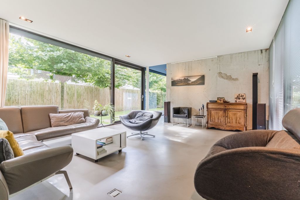 Property photo 3 of 56