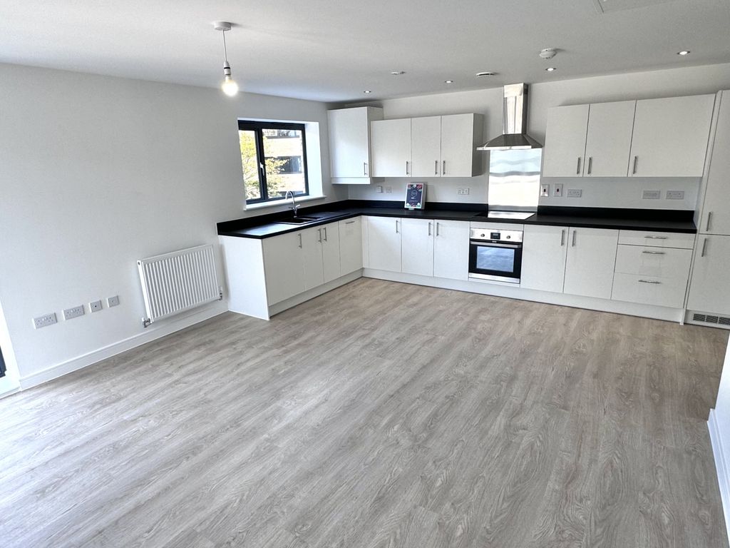 Property photo 2 of 16 Img_1343