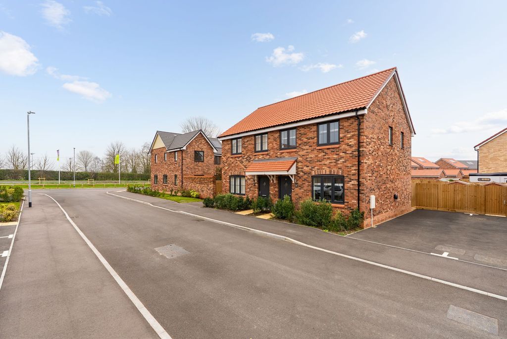 Property photo 1 of 22