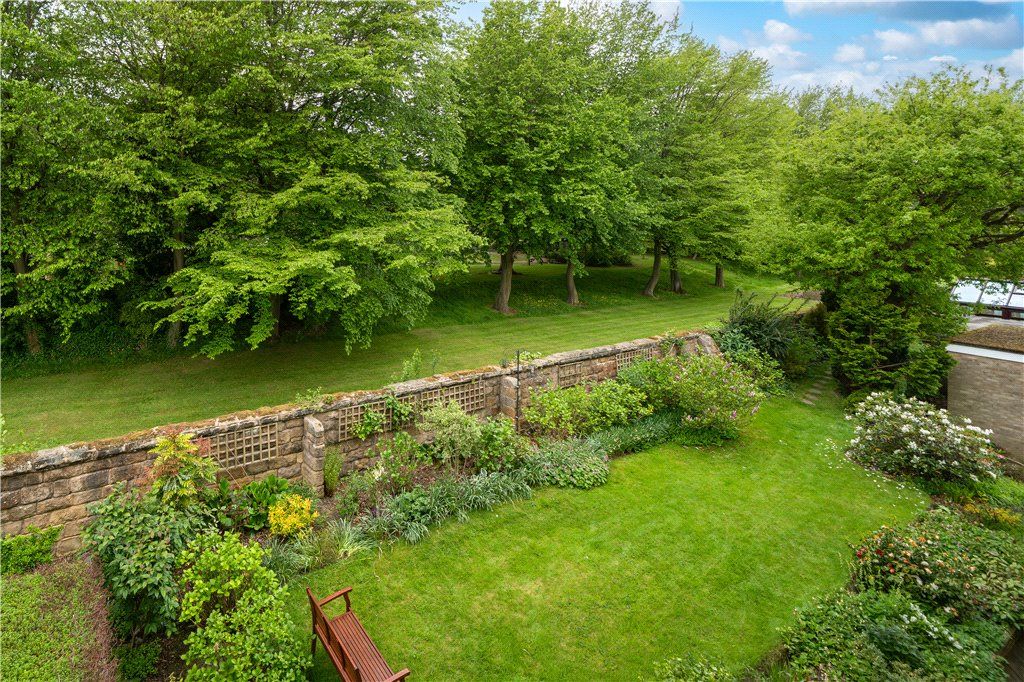 Property photo 3 of 18 Communal Rear Garden