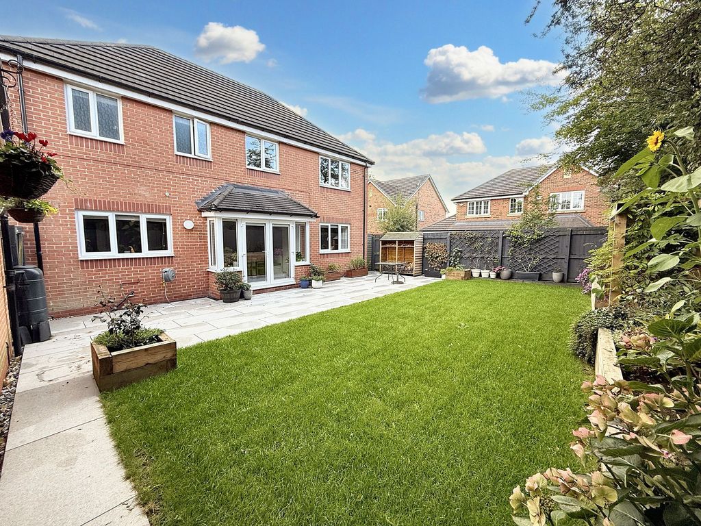 Property photo 2 of 37