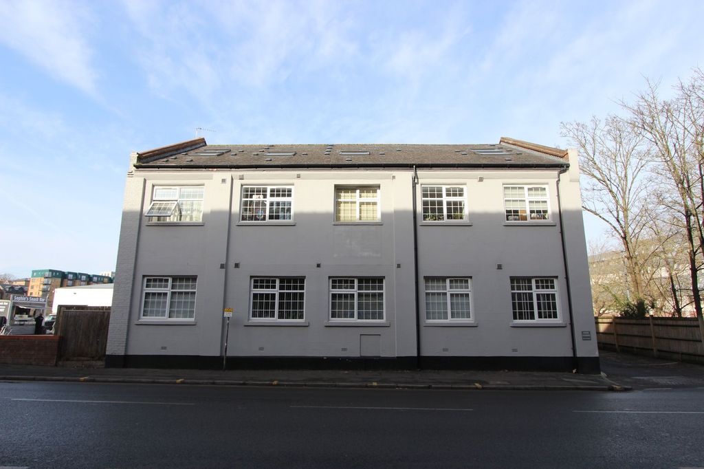 Property photo 1 of 6