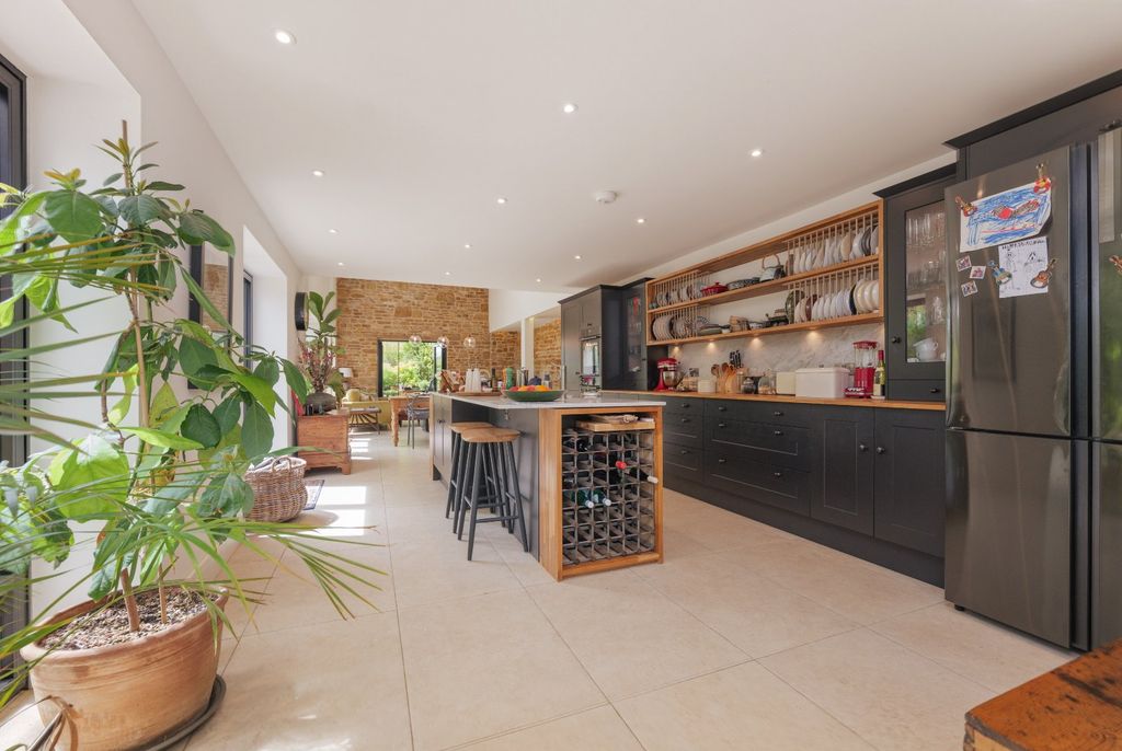 Property photo 3 of 24 Open Plan Kitchen