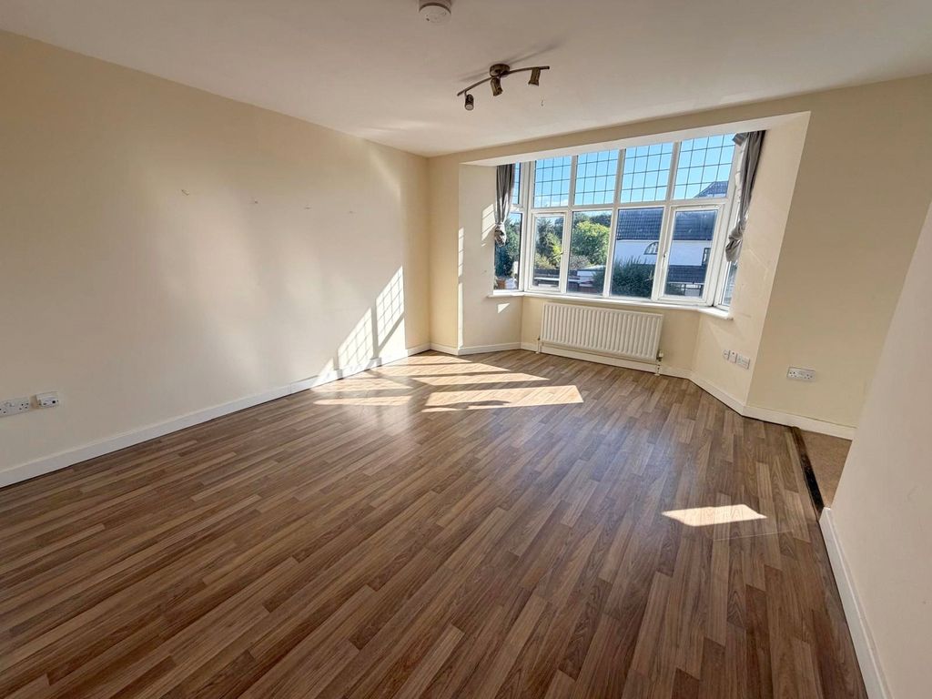 Property photo 1 of 10 Picture No. 21