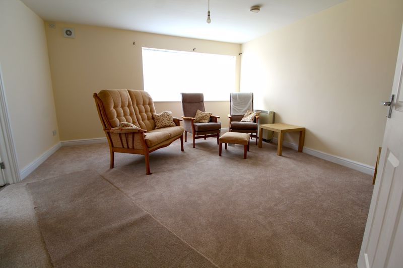 Property photo 3 of 7 Living Room