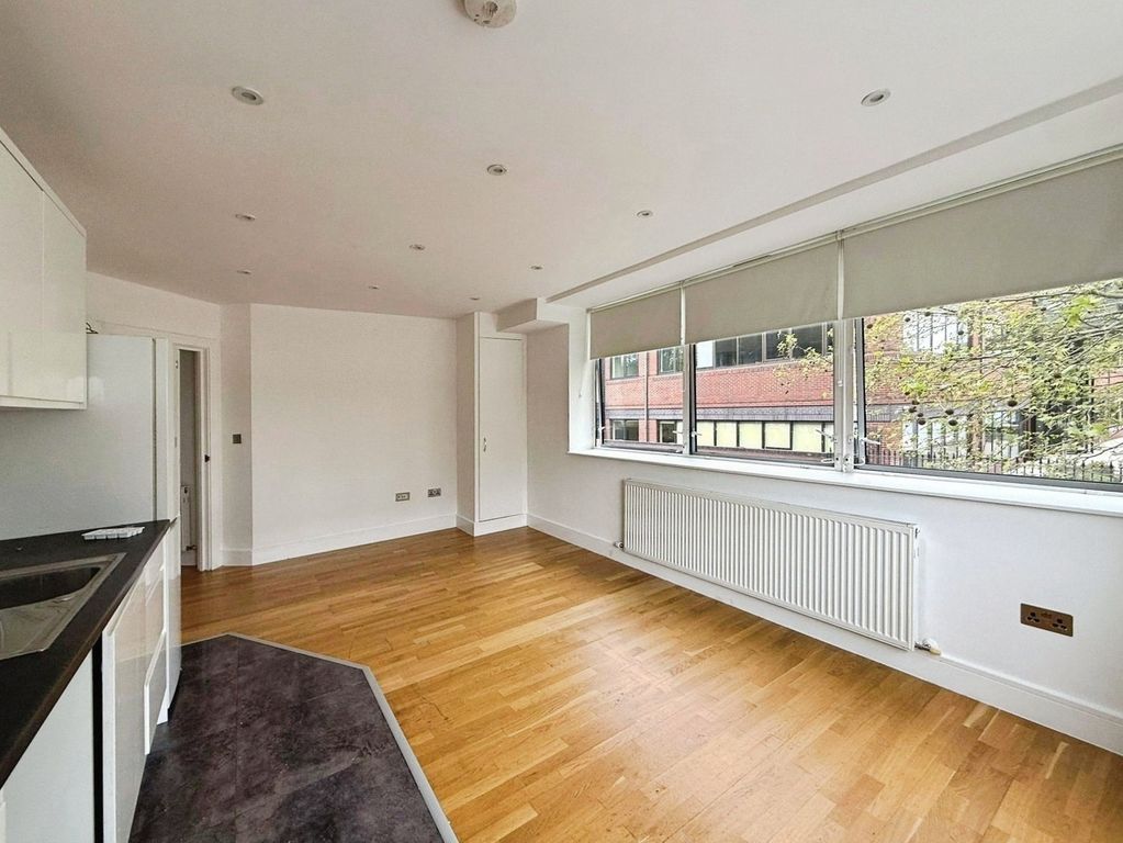 Property photo 3 of 13 Pbox-Img.Jpg