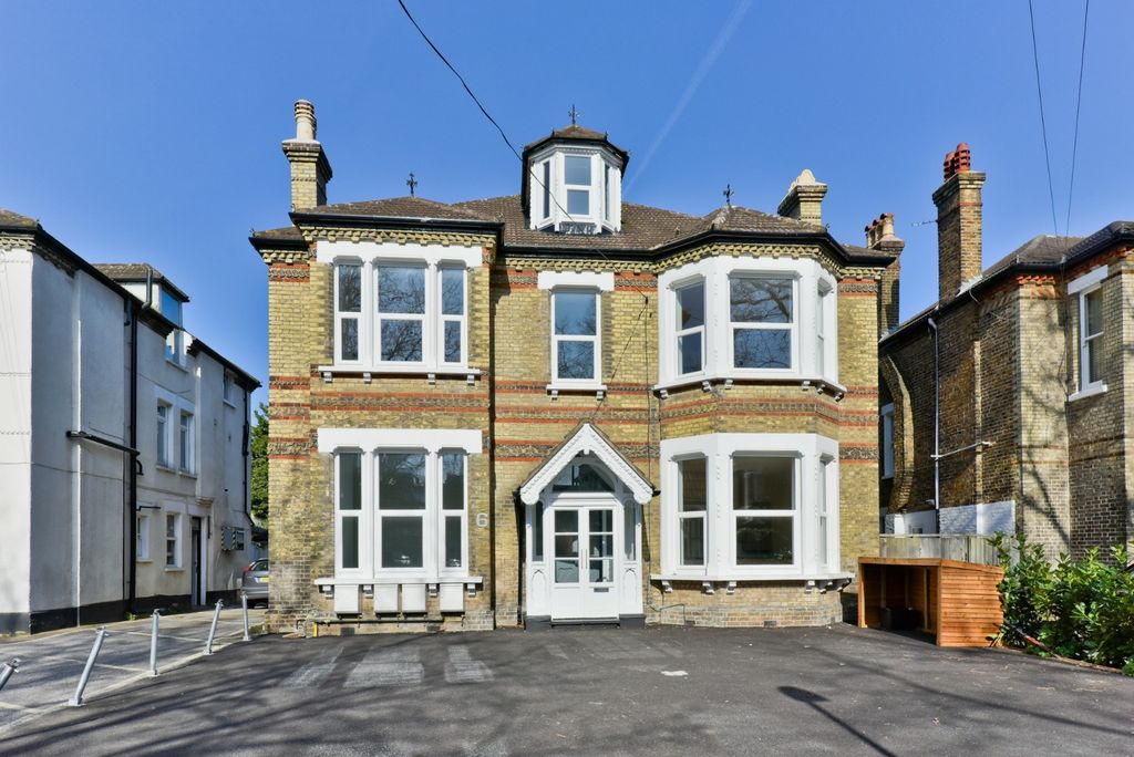 Property photo 1 of 8 6209230