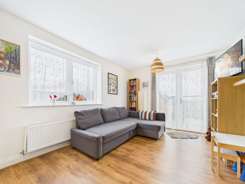 Property photo 2 of 11