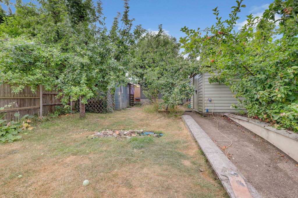 Property photo 2 of 4