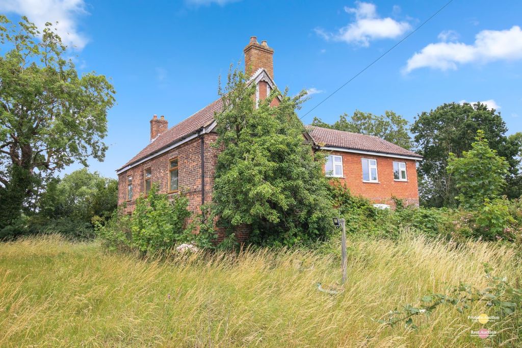 Property photo 3 of 23