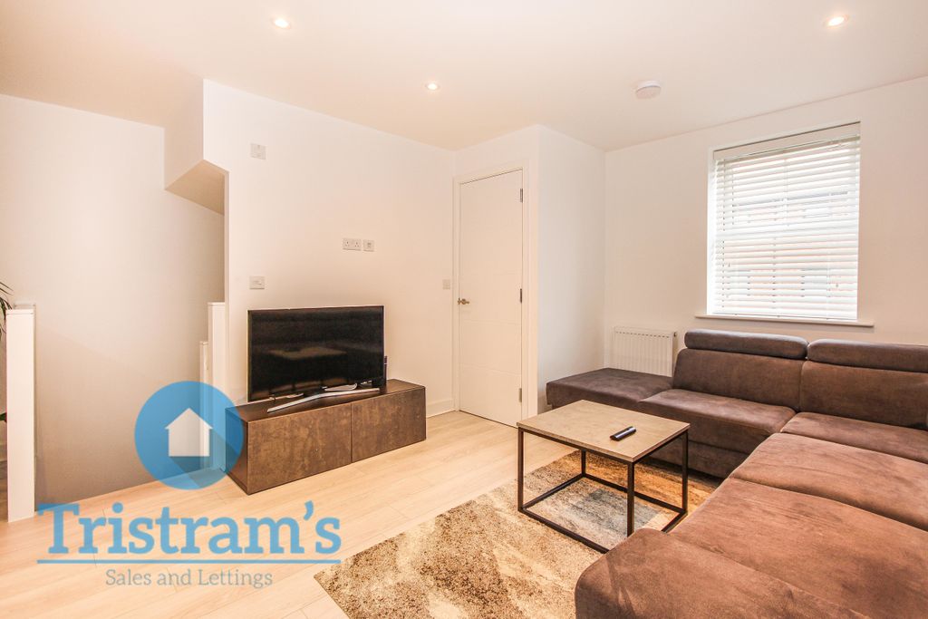 Property photo 3 of 13 Img_8841