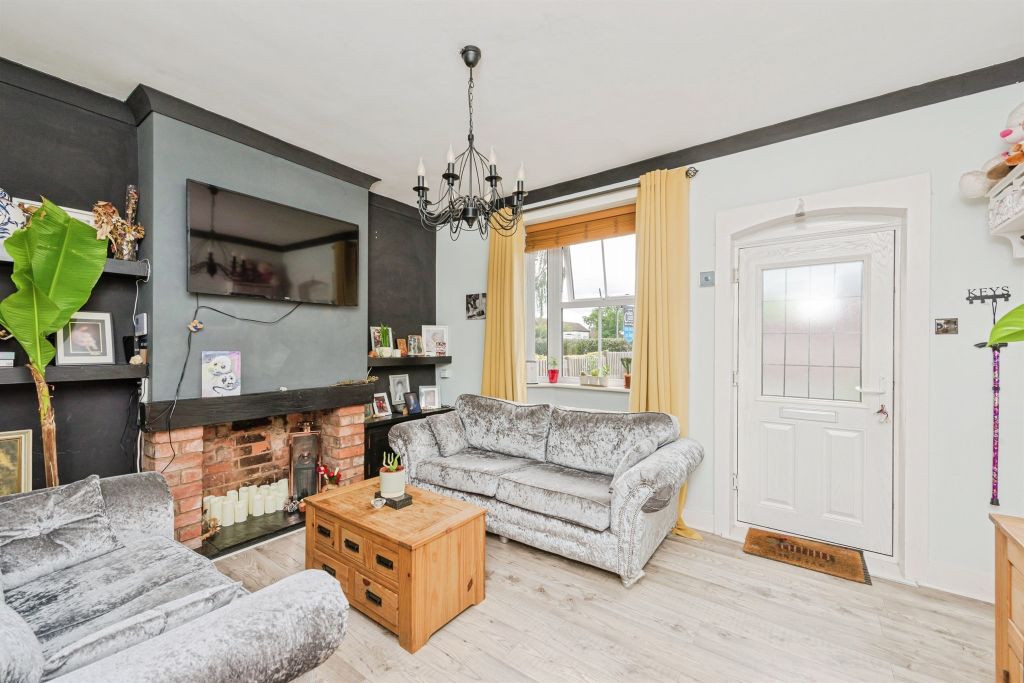 Property photo 2 of 17