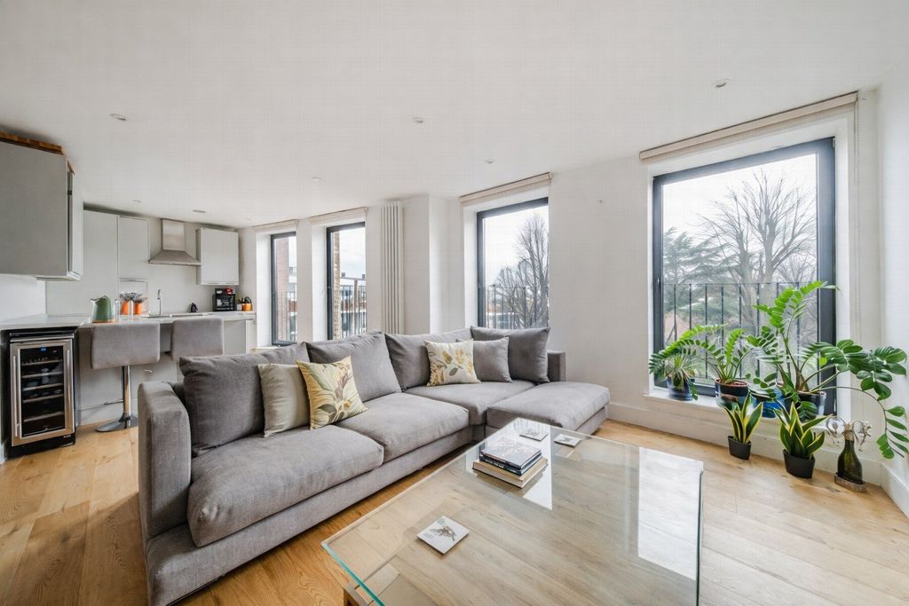 Property photo 1 of 7 Picture No. 20