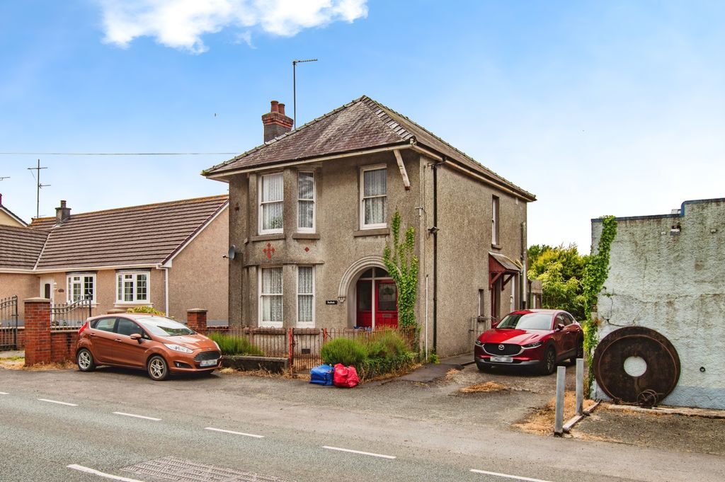 Property photo 1 of 22