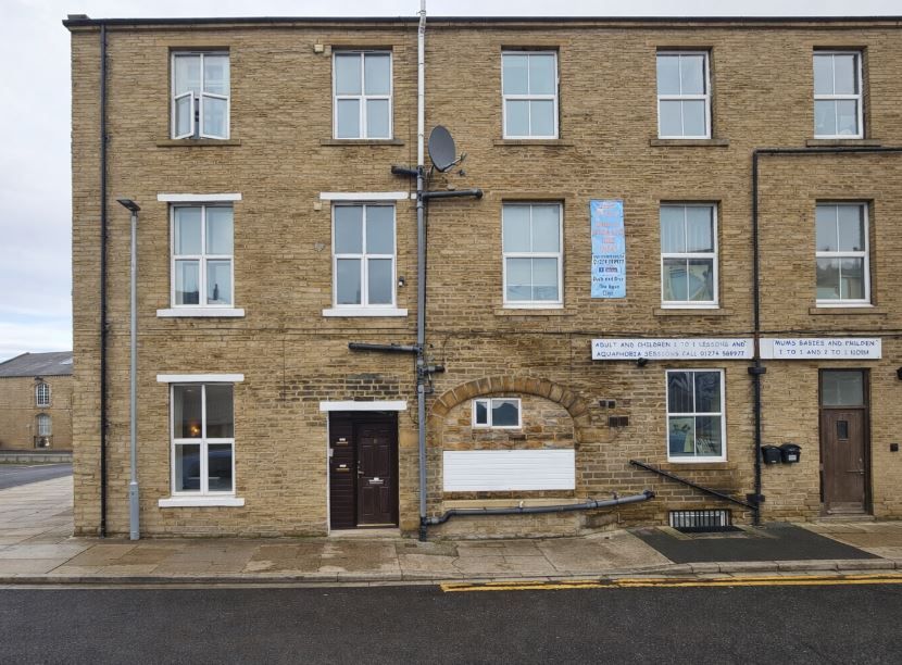 Property photo 1 of 4