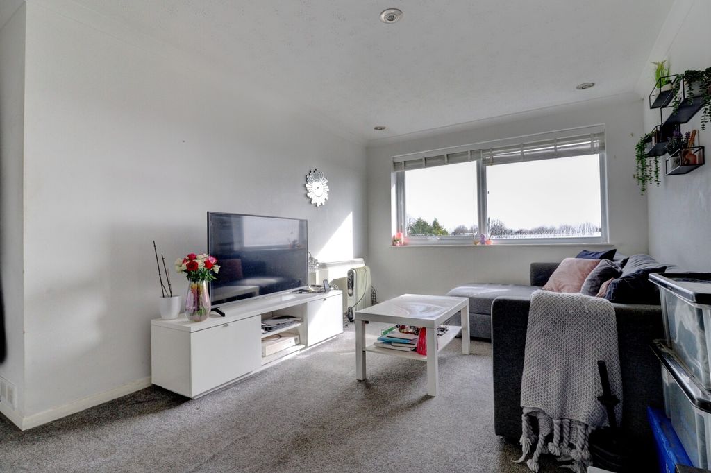 Property photo 3 of 8 Picture No. 07