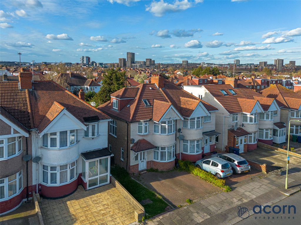 Property photo 1 of 24 Picture No. 10