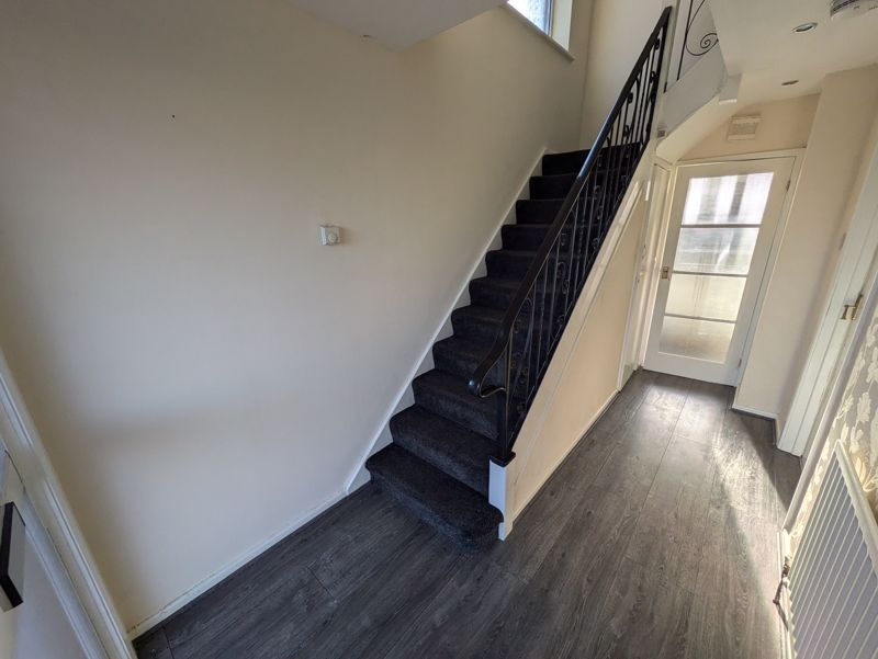 Property photo 2 of 16 Photo 8