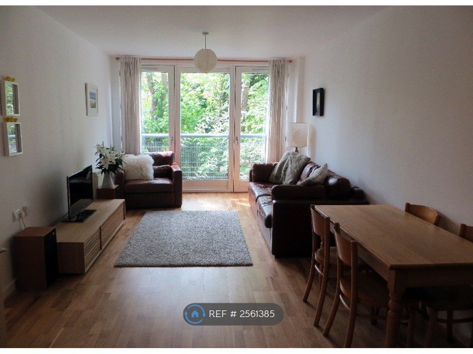 Property photo 2 of 11