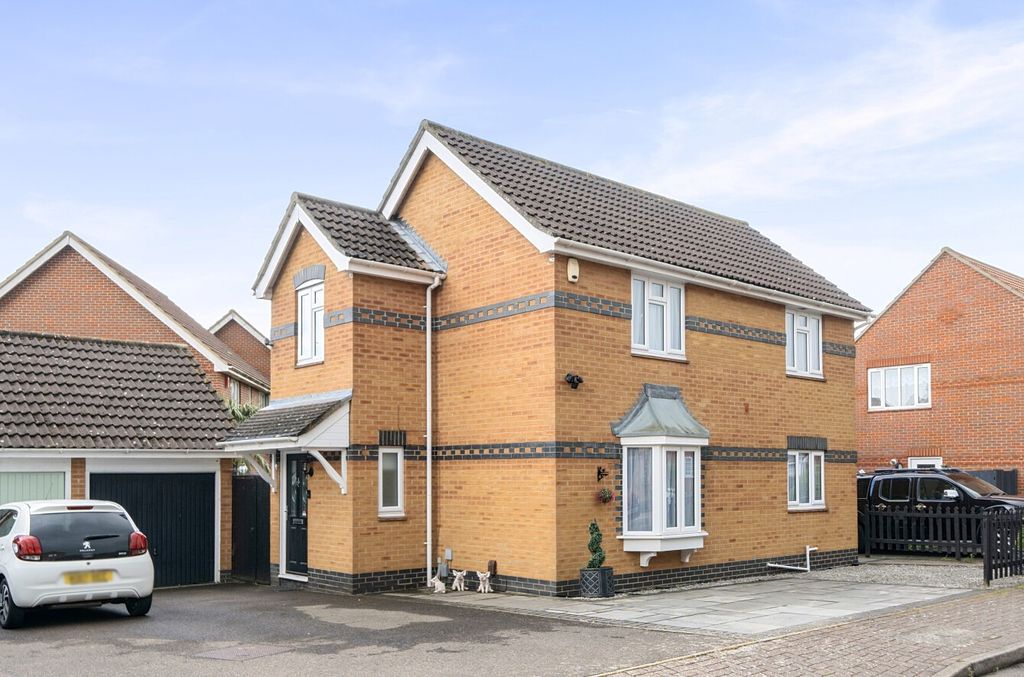 Property photo 1 of 22 4839400