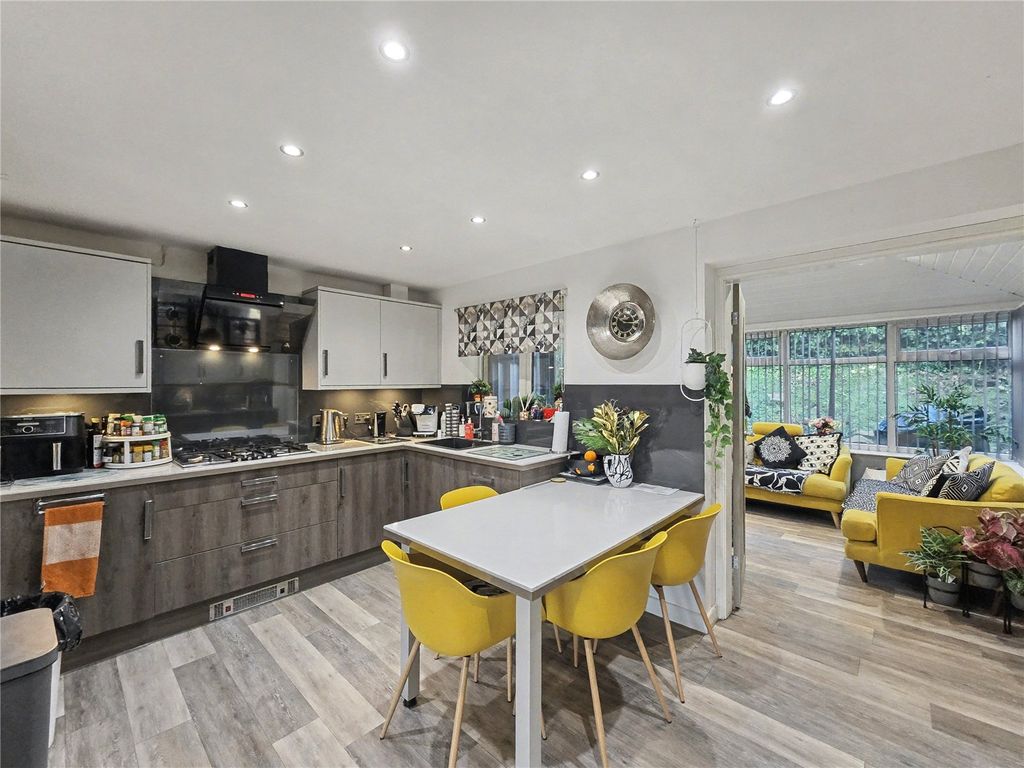 Property photo 1 of 16 Picture No. 06