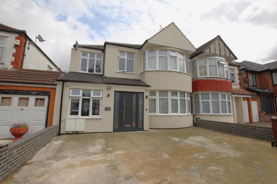 Property photo 1 of 5
