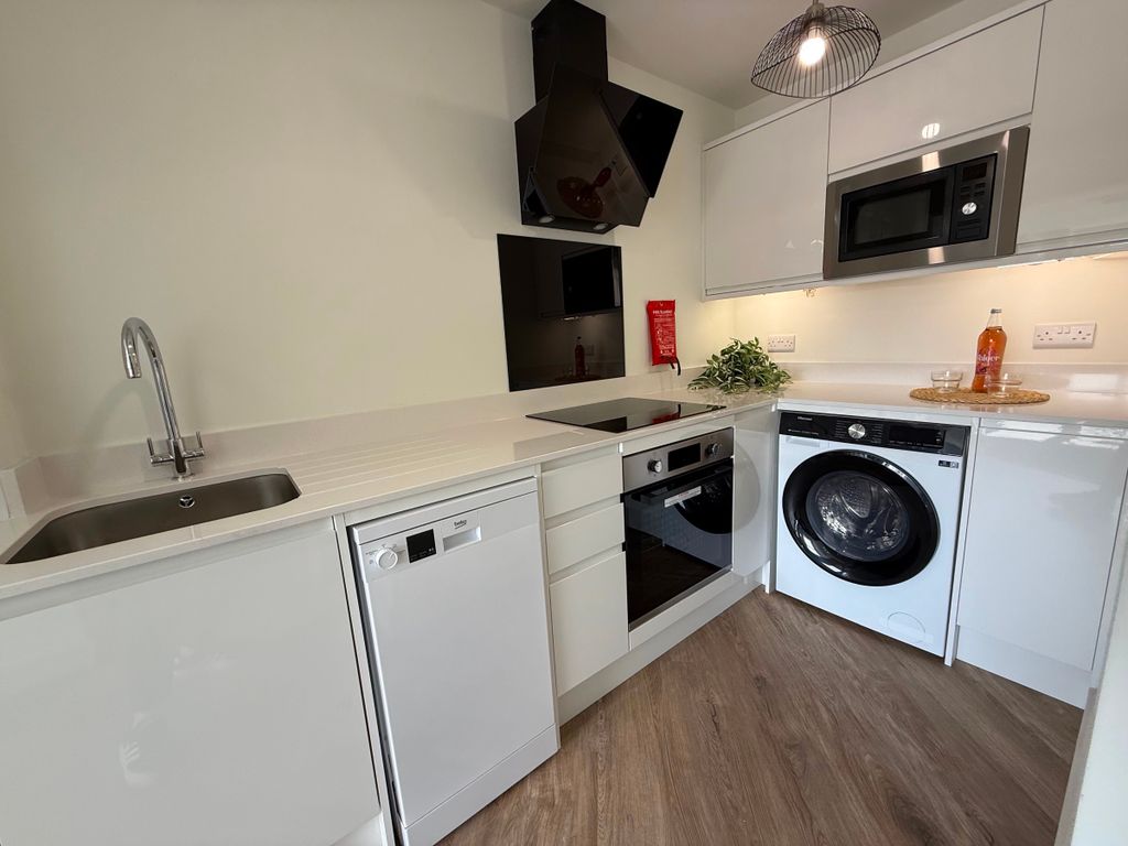 Property photo 1 of 6 16492