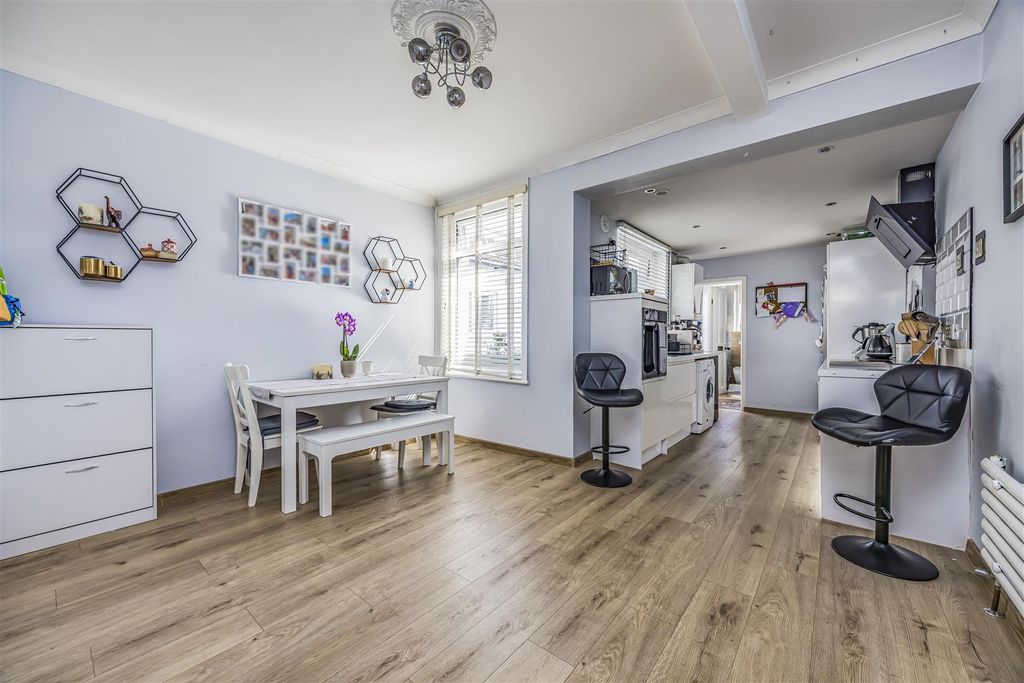 Property photo 2 of 12 Tokio Road, Baffins-Porticomarketing-Nexa-10.Jpg