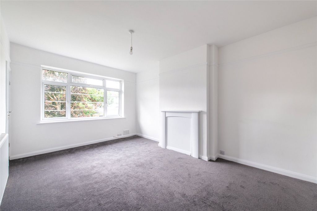 Property photo 2 of 16 Picture 2