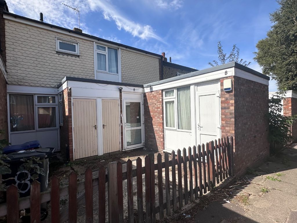 Property photo 1 of 8 4500590