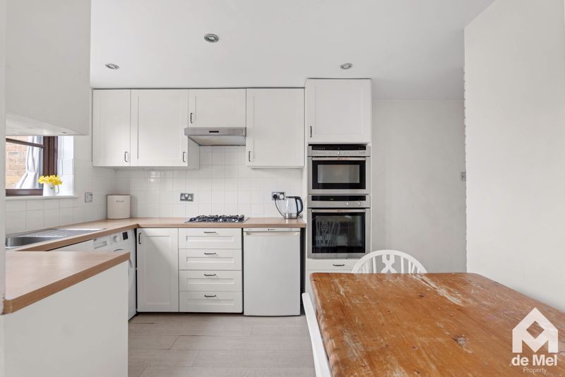 Property photo 2 of 13 Photo 9