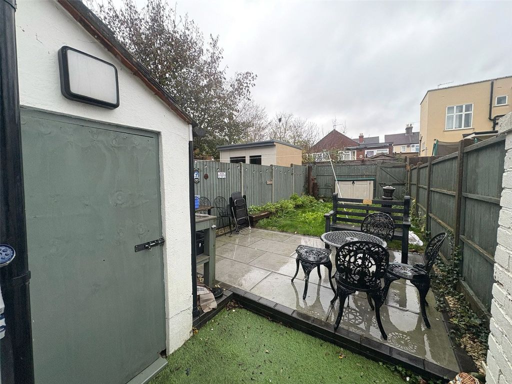 Property photo 2 of 9 Picture No. 11