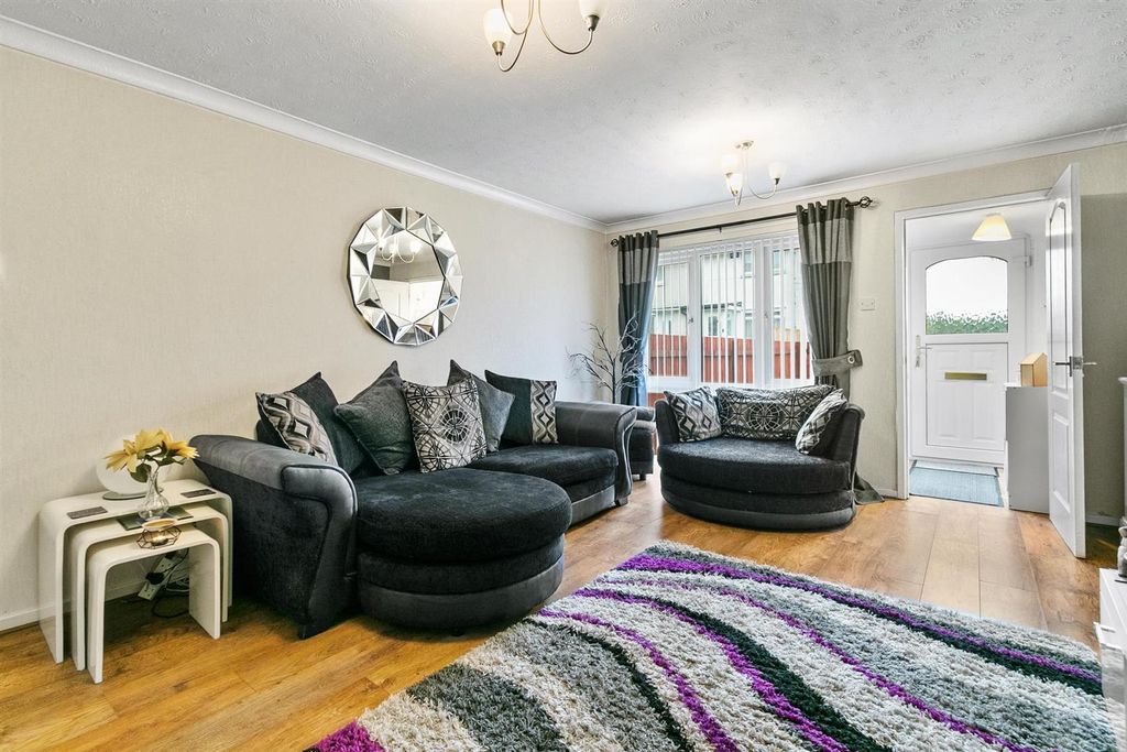 Property photo 2 of 24
