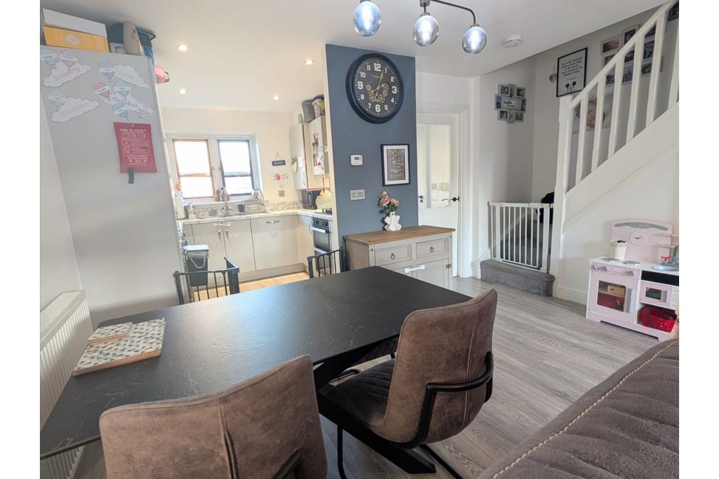 Property photo 2 of 16 Kitchen/Diner