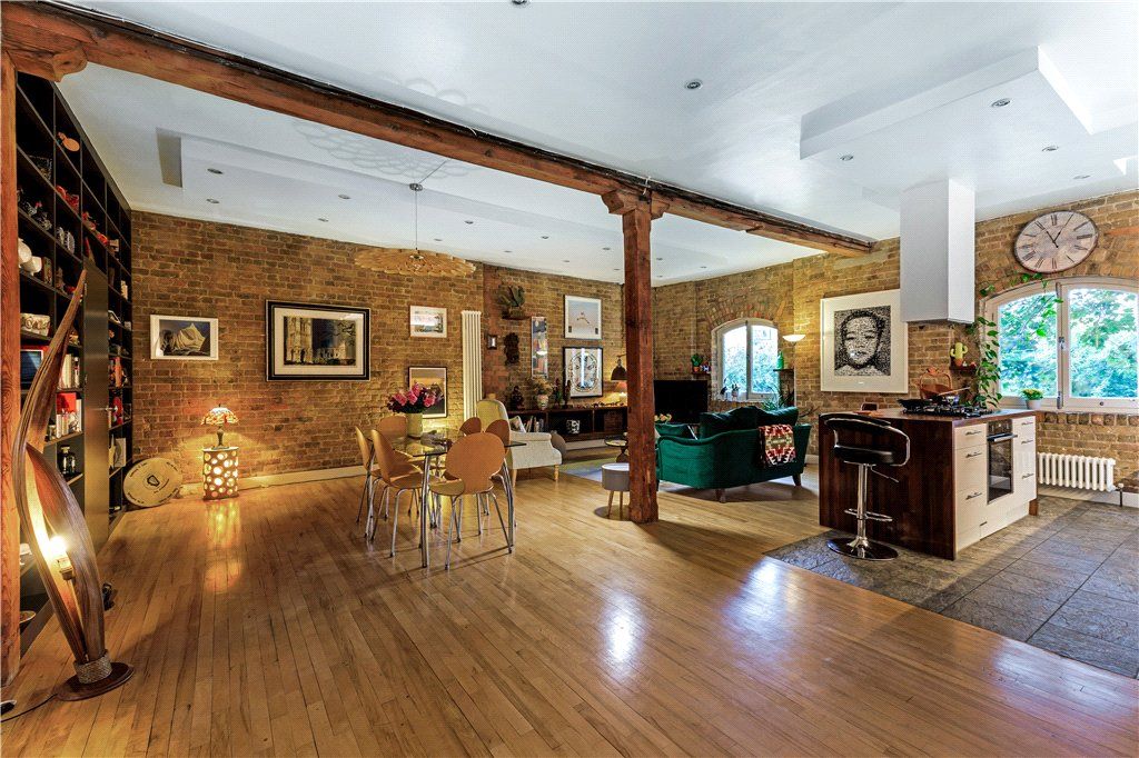 Property photo 3 of 18 Picture No. 40