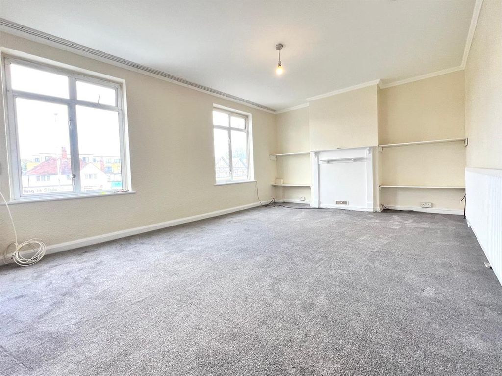 Property photo 2 of 8 Living Room